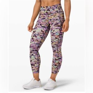 Lululemon Fast and Free Tight II 25" in Super Sonic Alpine White Purple Multi